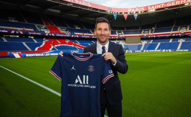 b体育-梅西巴黎生涯回顾：两年夺得3冠军，停赛风波致离队