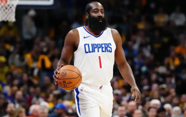 b体育app-骑士输给独行侠的背后，哈登与球队蜜月结束，詹姆斯迎来重磅利好